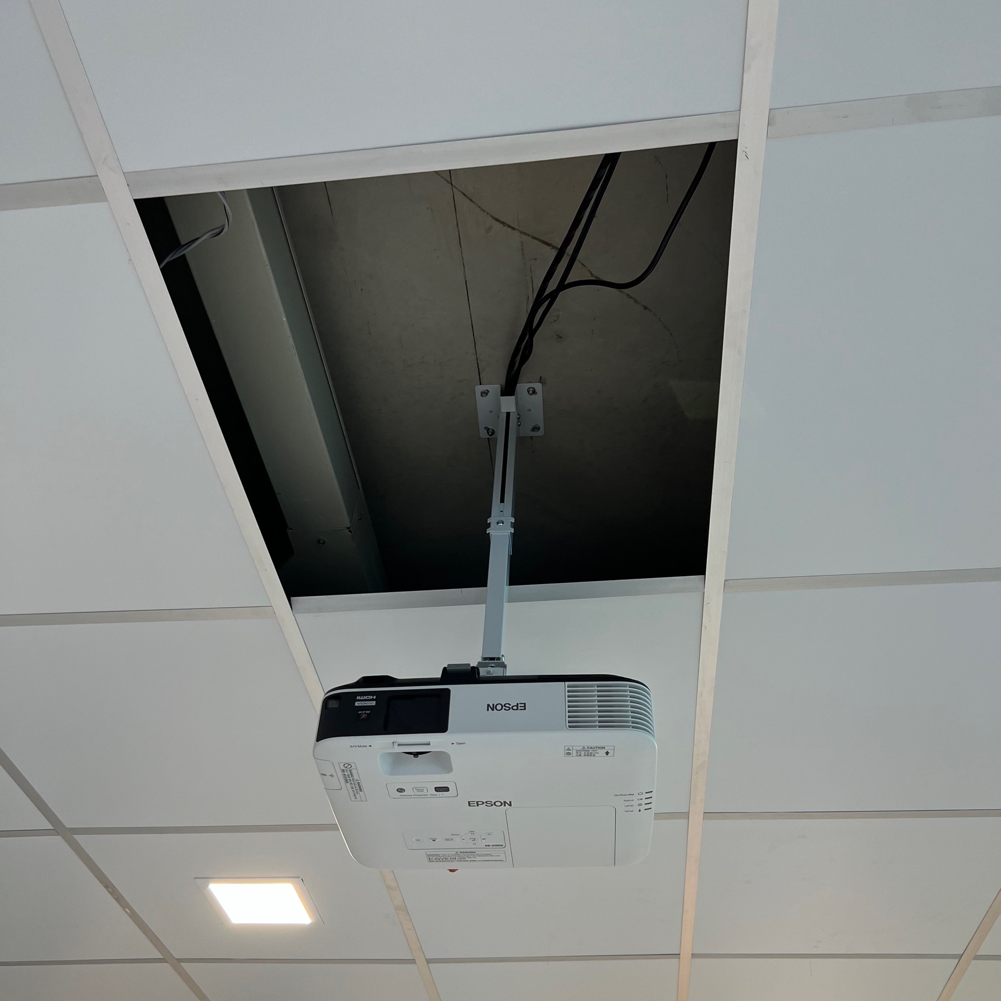 Ceiling Mount โปรเจคเตอร์ UC-4365-A รูปที่ 3